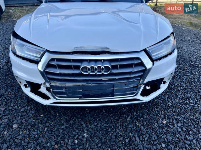 Білий Ауді Ку 5, об'ємом двигуна 1.98 л та пробігом 148 тис. км за 16400 $, фото 7 на Automoto.ua