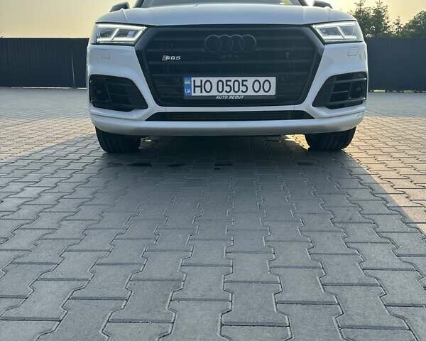 Білий Ауді Ку 5, об'ємом двигуна 2.97 л та пробігом 140 тис. км за 45698 $, фото 4 на Automoto.ua