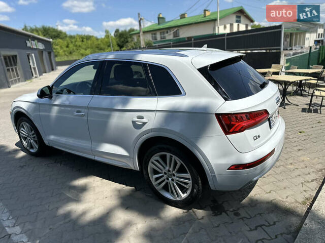 Білий Ауді Ку 5, об'ємом двигуна 1.98 л та пробігом 114 тис. км за 28999 $, фото 5 на Automoto.ua
