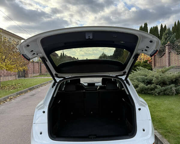 Білий Ауді Ку 5, об'ємом двигуна 1.98 л та пробігом 211 тис. км за 22300 $, фото 9 на Automoto.ua