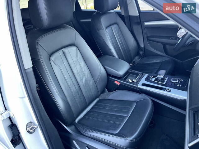 Білий Ауді Ку 5, об'ємом двигуна 1.98 л та пробігом 148 тис. км за 16400 $, фото 36 на Automoto.ua