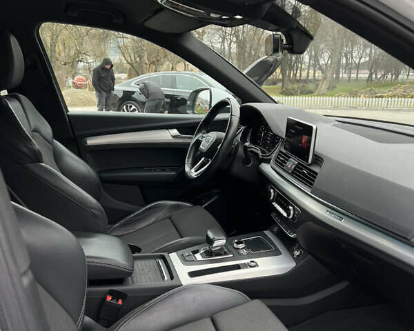 Белый Ауди Ку 5, объемом двигателя 1.97 л и пробегом 240 тыс. км за 38500 $, фото 27 на Automoto.ua
