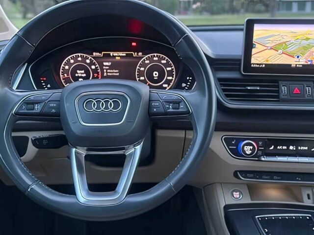 Білий Ауді Ку 5, об'ємом двигуна 2 л та пробігом 44 тис. км за 14000 $, фото 10 на Automoto.ua