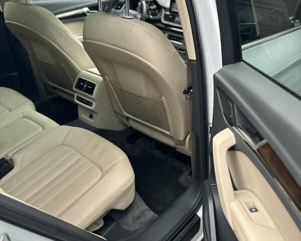 Ауди Ку 5 2019 в Тернополе на Automoto.ua Белый Ауди Ку 5, объемом двигателя 2 л и пробегом 83 тыс. км за 27000 $, фото 9 на Automoto.ua