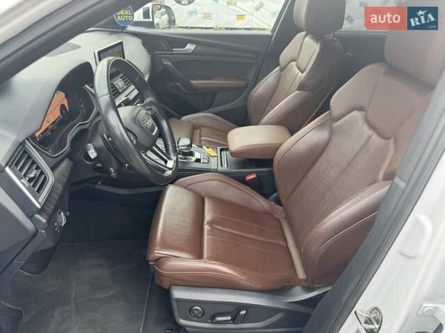 Белый Ауди Ку 5, объемом двигателя 1.98 л и пробегом 92 тыс. км за 31500 $, фото 12 на Automoto.ua