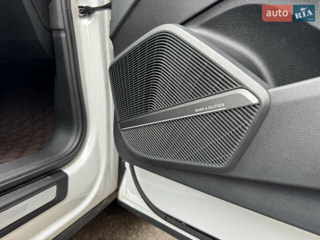 Белый Ауди Ку 5, объемом двигателя 1.98 л и пробегом 79 тыс. км за 32800 $, фото 13 на Automoto.ua