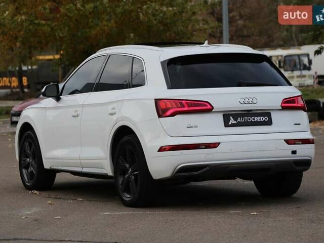Білий Ауді Ку 5, об'ємом двигуна 1.98 л та пробігом 111 тис. км за 23900 $, фото 5 на Automoto.ua
