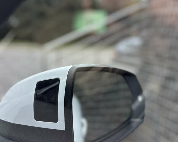Ауди Ку 5 2019 в Тернополе на Automoto.ua Белый Ауди Ку 5, объемом двигателя 2 л и пробегом 83 тыс. км за 27000 $, фото 14 на Automoto.ua