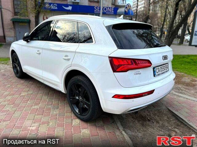 Белый Ауди Ку 5, объемом двигателя 2 л и пробегом 123 тыс. км за 31500 $, фото 4 на Automoto.ua
