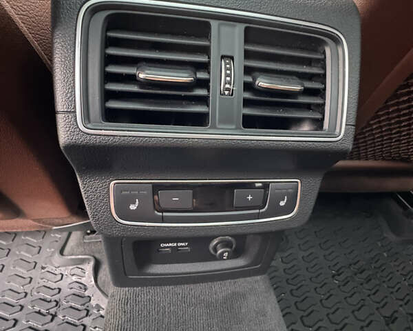 Белый Ауди Ку 5, объемом двигателя 2 л и пробегом 95 тыс. км за 29000 $, фото 19 на Automoto.ua