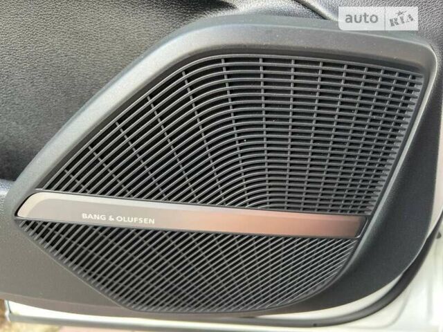 Білий Ауді Ку 5, об'ємом двигуна 1.98 л та пробігом 175 тис. км за 26000 $, фото 16 на Automoto.ua