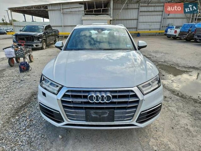 Білий Ауді Ку 5, об'ємом двигуна 0 л та пробігом 118 тис. км за 8100 $, фото 4 на Automoto.ua