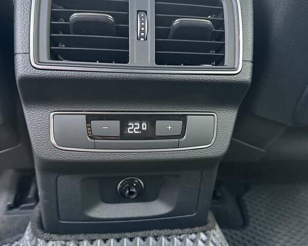 Белый Ауди Ку 5, объемом двигателя 1.98 л и пробегом 102 тыс. км за 27000 $, фото 13 на Automoto.ua