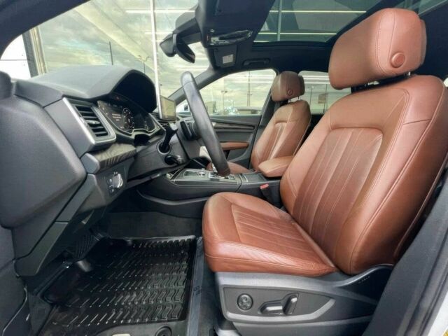 Білий Ауді Ку 5, об'ємом двигуна 2 л та пробігом 36 тис. км за 12500 $, фото 11 на Automoto.ua