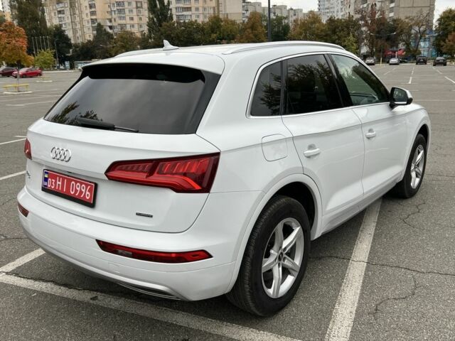 Белый Ауди Ку 5, объемом двигателя 2 л и пробегом 158 тыс. км за 24000 $, фото 4 на Automoto.ua