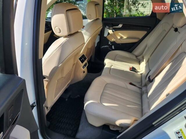 Білий Ауді Ку 5, об'ємом двигуна 1.98 л та пробігом 81 тис. км за 25500 $, фото 14 на Automoto.ua