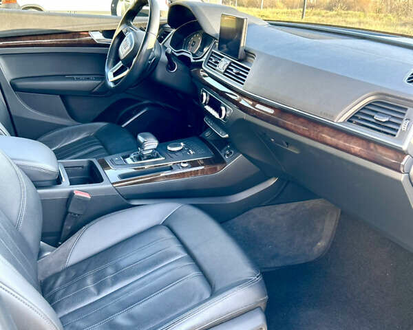 Белый Ауди Ку 5, объемом двигателя 1.98 л и пробегом 92 тыс. км за 28500 $, фото 6 на Automoto.ua