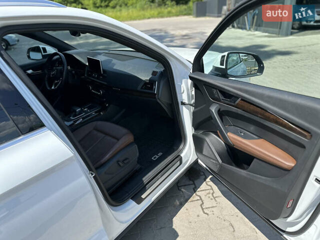 Білий Ауді Ку 5, об'ємом двигуна 1.98 л та пробігом 114 тис. км за 28999 $, фото 9 на Automoto.ua