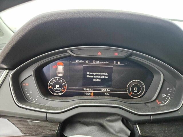 Білий Ауді Ку 5, об'ємом двигуна 2 л та пробігом 112 тис. км за 5500 $, фото 6 на Automoto.ua