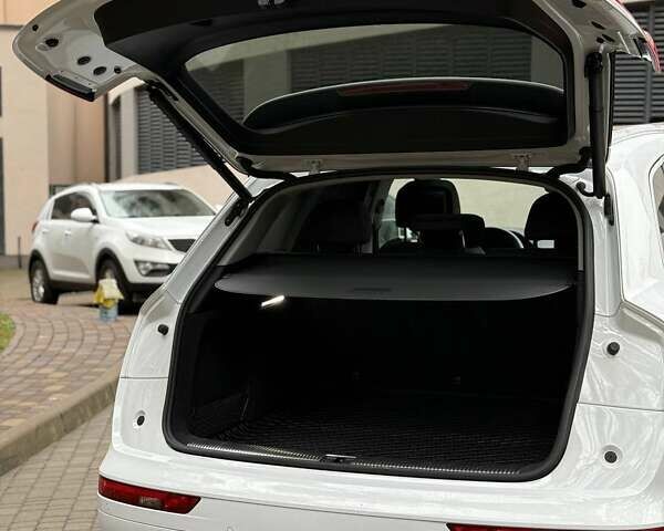 Белый Ауди Ку 5, объемом двигателя 1.98 л и пробегом 88 тыс. км за 26900 $, фото 29 на Automoto.ua