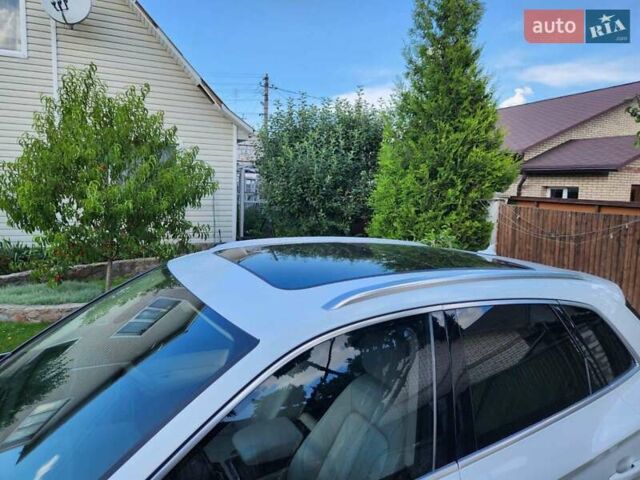 Білий Ауді Ку 5, об'ємом двигуна 1.98 л та пробігом 81 тис. км за 25500 $, фото 8 на Automoto.ua