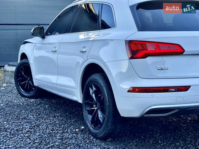 Білий Ауді Ку 5, об'ємом двигуна 1.98 л та пробігом 148 тис. км за 16400 $, фото 18 на Automoto.ua