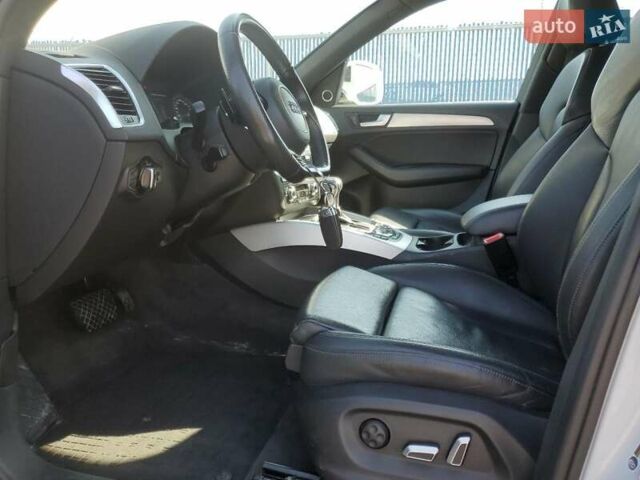 Белый Ауди Ку 5, объемом двигателя 2 л и пробегом 177 тыс. км за 3300 $, фото 6 на Automoto.ua