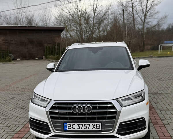 Белый Ауди Ку 5, объемом двигателя 2 л и пробегом 95 тыс. км за 29000 $, фото 2 на Automoto.ua