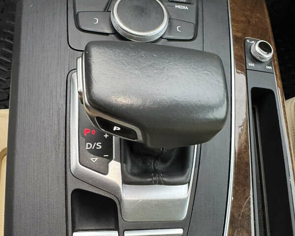 Белый Ауди Ку 5, объемом двигателя 1.98 л и пробегом 118 тыс. км за 25500 $, фото 18 на Automoto.ua