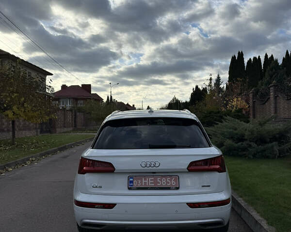 Білий Ауді Ку 5, об'ємом двигуна 1.98 л та пробігом 211 тис. км за 22300 $, фото 8 на Automoto.ua