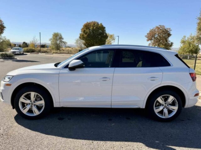 Белый Ауди Ку 5, объемом двигателя 2 л и пробегом 37 тыс. км за 11000 $, фото 2 на Automoto.ua