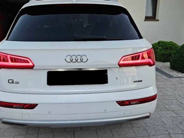 Белый Ауди Ку 5, объемом двигателя 2 л и пробегом 67 тыс. км за 13700 $, фото 5 на Automoto.ua