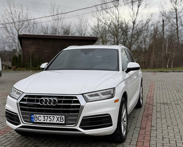 Белый Ауди Ку 5, объемом двигателя 2 л и пробегом 95 тыс. км за 29000 $, фото 3 на Automoto.ua