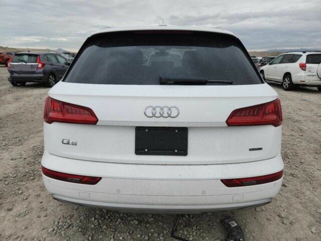 Білий Ауді Ку 5, об'ємом двигуна 2 л та пробігом 112 тис. км за 5500 $, фото 1 на Automoto.ua