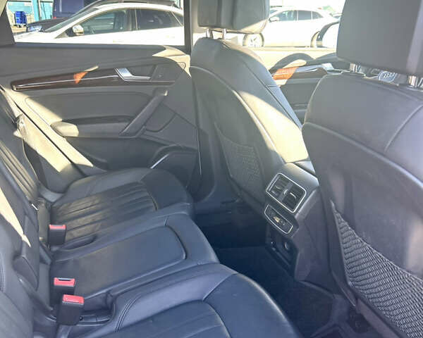 Белый Ауди Ку 5, объемом двигателя 1.98 л и пробегом 92 тыс. км за 25500 $, фото 10 на Automoto.ua