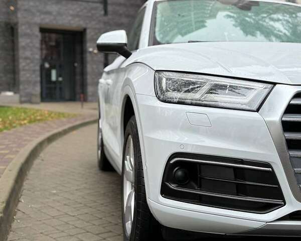 Белый Ауди Ку 5, объемом двигателя 1.98 л и пробегом 88 тыс. км за 26900 $, фото 13 на Automoto.ua