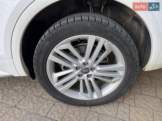 Белый Ауди Ку 5, объемом двигателя 2 л и пробегом 122 тыс. км за 29900 $, фото 9 на Automoto.ua