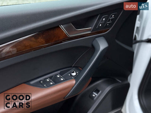 Белый Ауди Ку 5, объемом двигателя 1.98 л и пробегом 67 тыс. км за 30000 $, фото 14 на Automoto.ua