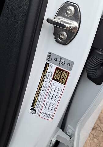 Белый Ауди Ку 5, объемом двигателя 1.98 л и пробегом 98 тыс. км за 35500 $, фото 25 на Automoto.ua