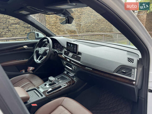 Белый Ауди Ку 5, объемом двигателя 1.98 л и пробегом 79 тыс. км за 32800 $, фото 12 на Automoto.ua