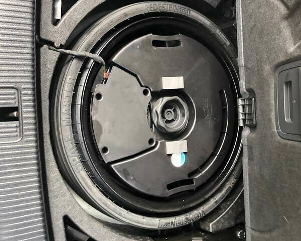 Білий Ауді Ку 5, об'ємом двигуна 1.98 л та пробігом 175 тис. км за 26000 $, фото 22 на Automoto.ua