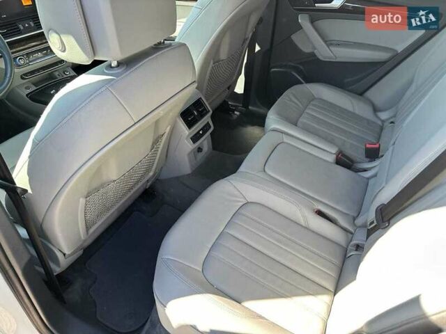 Белый Ауди Ку 5, объемом двигателя 1.98 л и пробегом 95 тыс. км за 29999 $, фото 10 на Automoto.ua