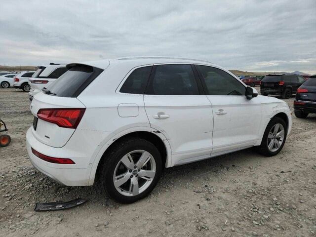 Білий Ауді Ку 5, об'ємом двигуна 2 л та пробігом 112 тис. км за 5500 $, фото 4 на Automoto.ua