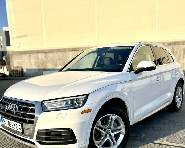 Белый Ауди Ку 5, объемом двигателя 1.98 л и пробегом 92 тыс. км за 25500 $, фото 3 на Automoto.ua