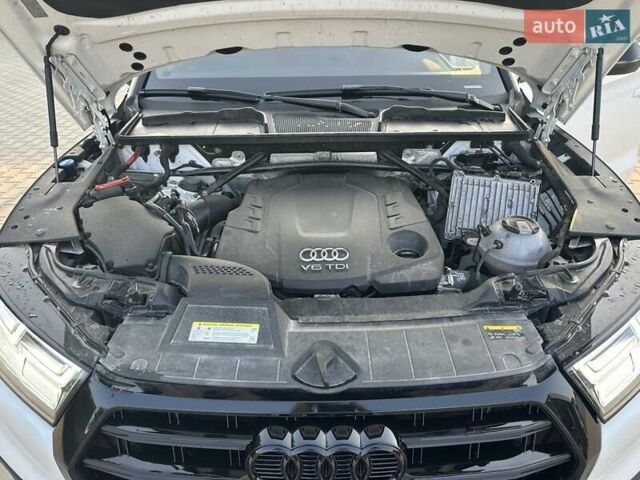 Білий Ауді Ку 5, об'ємом двигуна 2.97 л та пробігом 140 тис. км за 45698 $, фото 6 на Automoto.ua