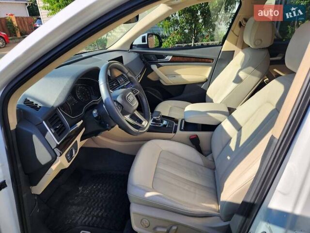 Білий Ауді Ку 5, об'ємом двигуна 1.98 л та пробігом 81 тис. км за 25500 $, фото 16 на Automoto.ua