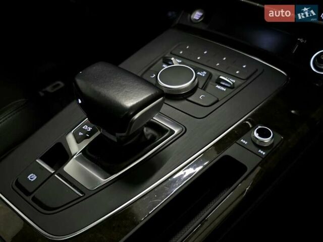 Белый Ауди Ку 5, объемом двигателя 1.98 л и пробегом 71 тыс. км за 24999 $, фото 18 на Automoto.ua