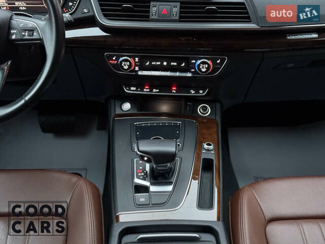 Белый Ауди Ку 5, объемом двигателя 1.98 л и пробегом 67 тыс. км за 30000 $, фото 20 на Automoto.ua