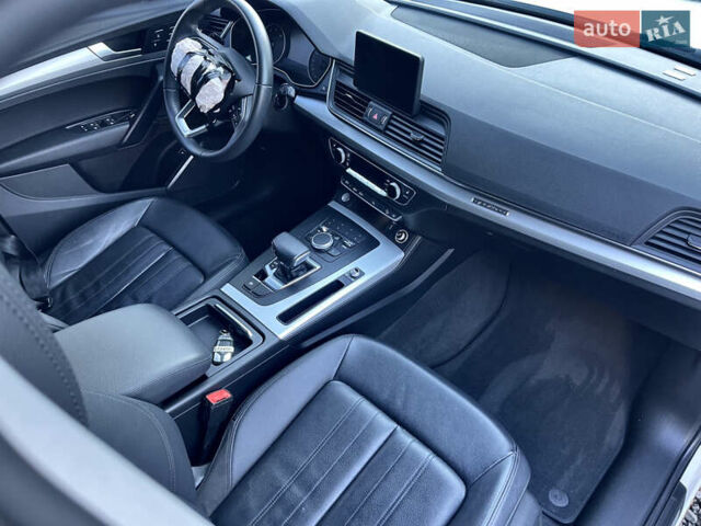 Білий Ауді Ку 5, об'ємом двигуна 1.98 л та пробігом 148 тис. км за 16400 $, фото 34 на Automoto.ua