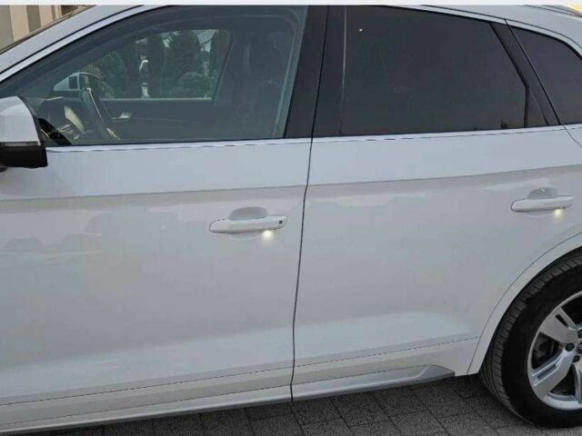 Белый Ауди Ку 5, объемом двигателя 2 л и пробегом 67 тыс. км за 13700 $, фото 4 на Automoto.ua